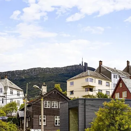 Modern 2-bedroom Apartment Bergen